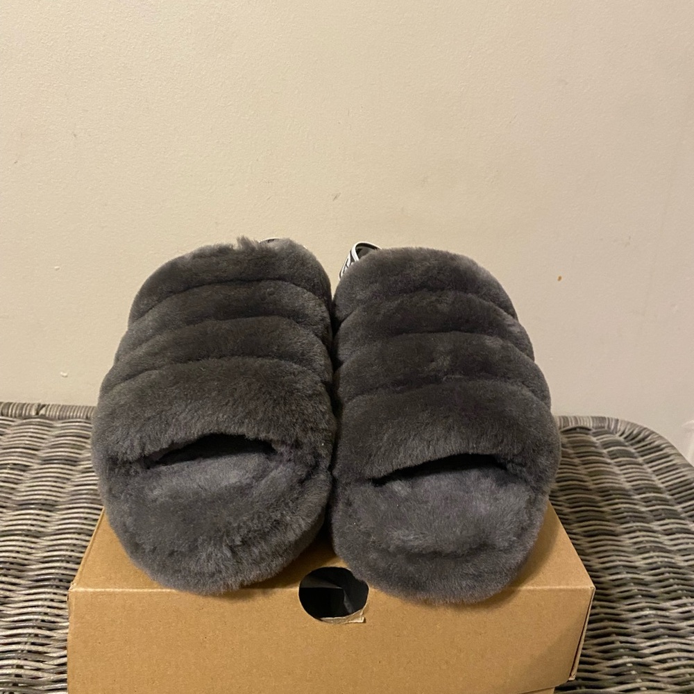Womens new in box fluff yeah slide - Picture 2 of 6